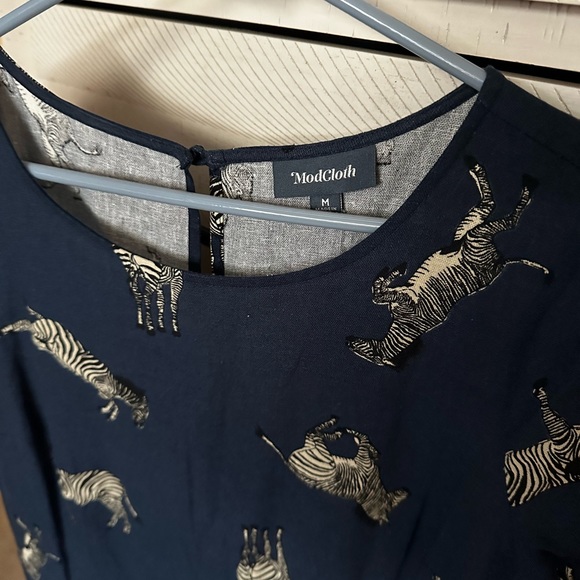 Brand new, never worn ModCloth jumper. Zip and button back. Button attached. - Picture 3 of 5